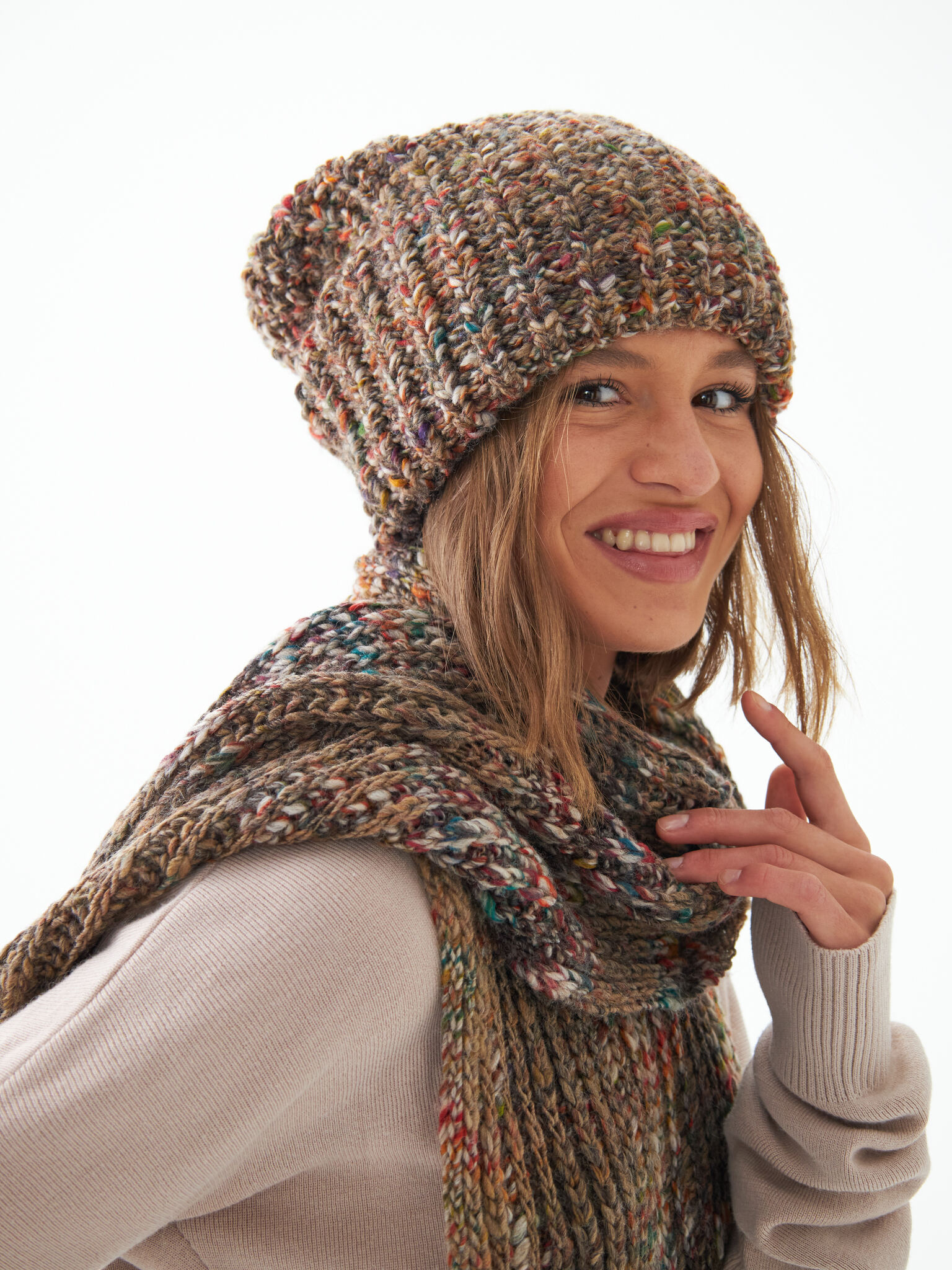 Шапка женская "MULTI OVERSIZE"