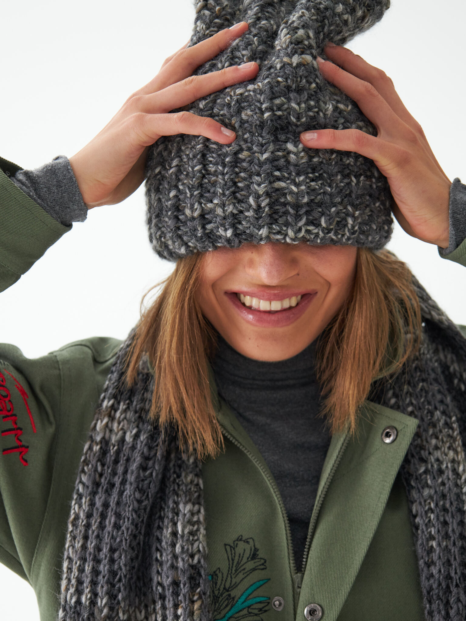 Шапка женская "OVERSIZE DARK GRAY"