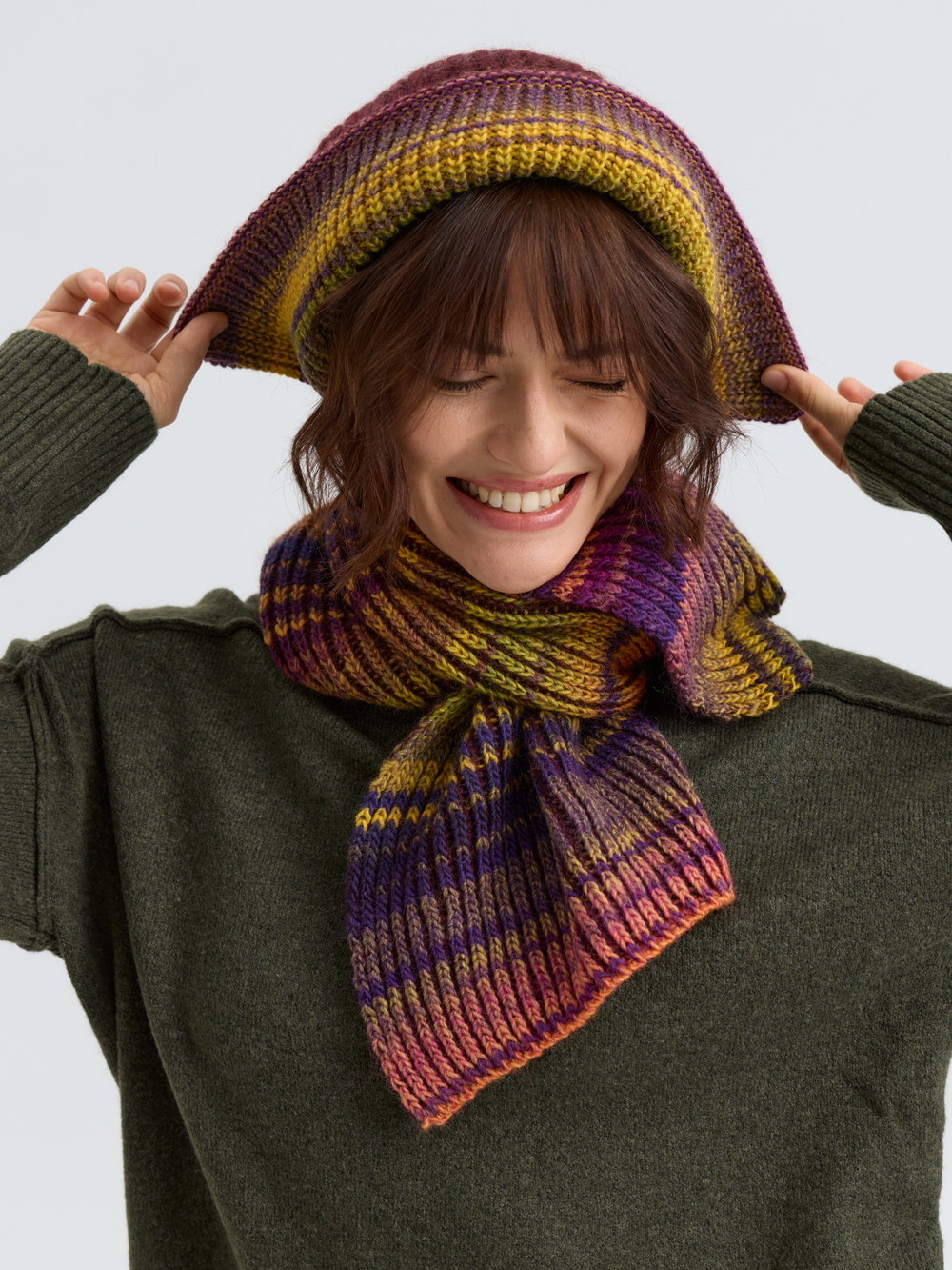 Шапка женская двусторонняя "RAINBOW LISSE"