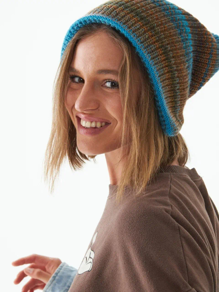 Шапка женская двусторонняя "BROWN BLUE LISSE"