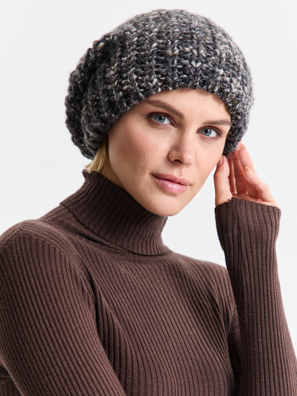 Шапка женская "OVERSIZE DARK GRAY"