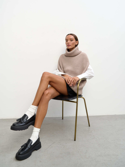 Жилетка женская вязаная "PEARL JACQUELINE"