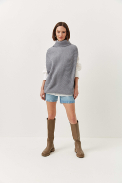 Жилетка женская вязаная "GRAY JACQUELINE"