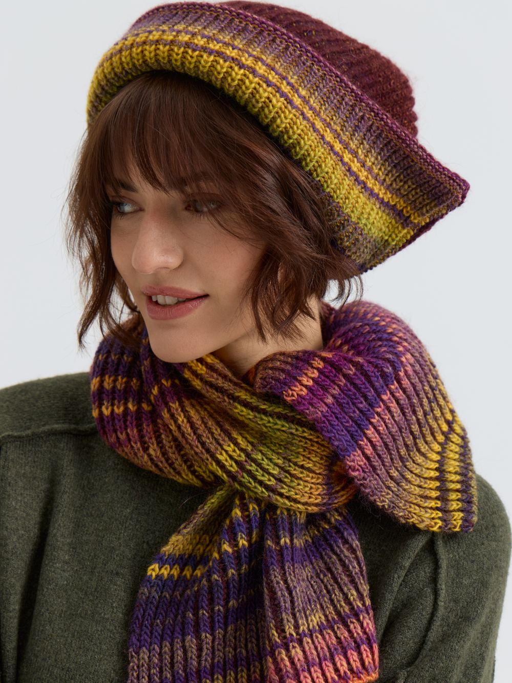 Шапка женская двусторонняя "RAINBOW LISSE"