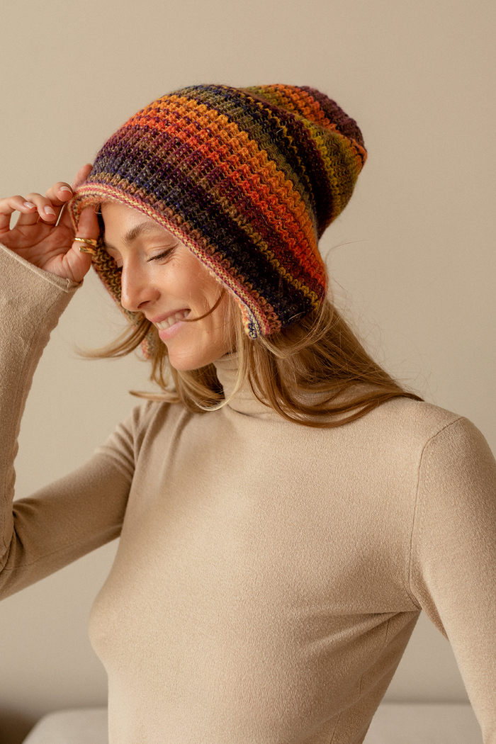 Шапка женская двусторонняя "RAINBOW LISSE"