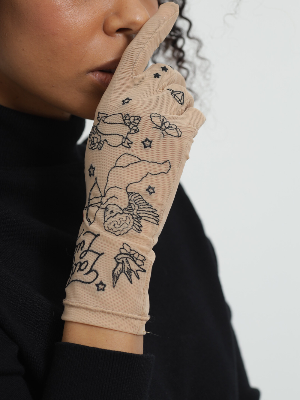 Перчатки женские с вышивкой из сетки "ANGEL"