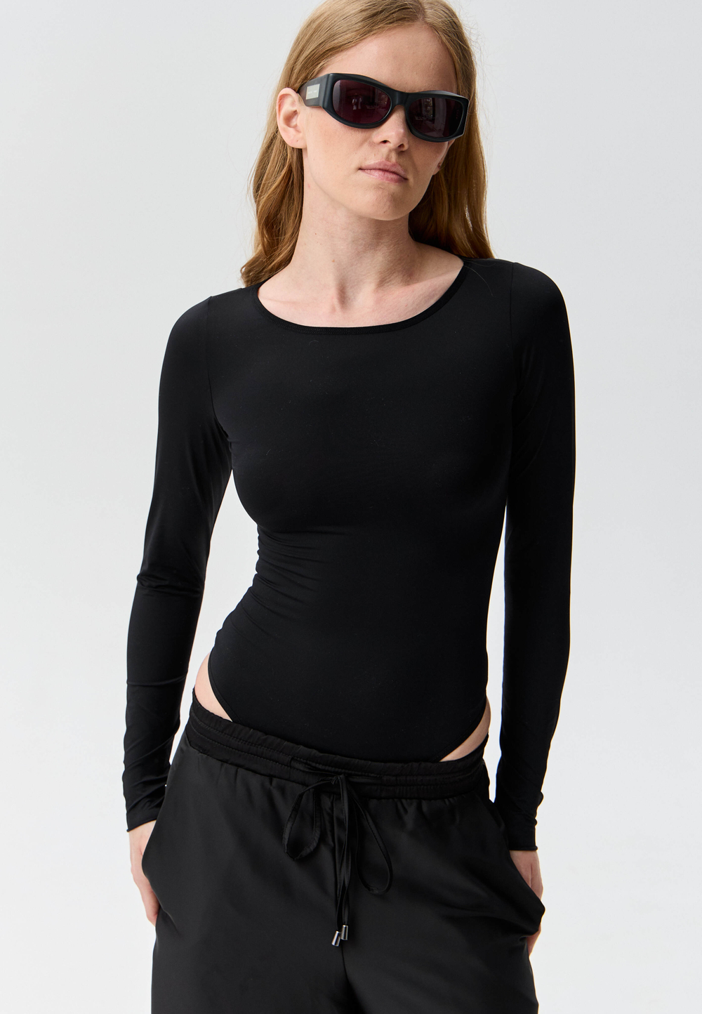 Боди черный c открытой спиной "IRIS"