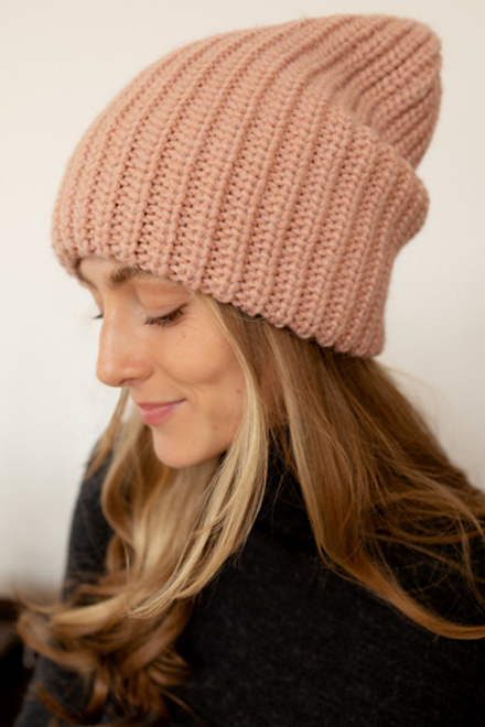 Шапка женская "PEACH LONDON"