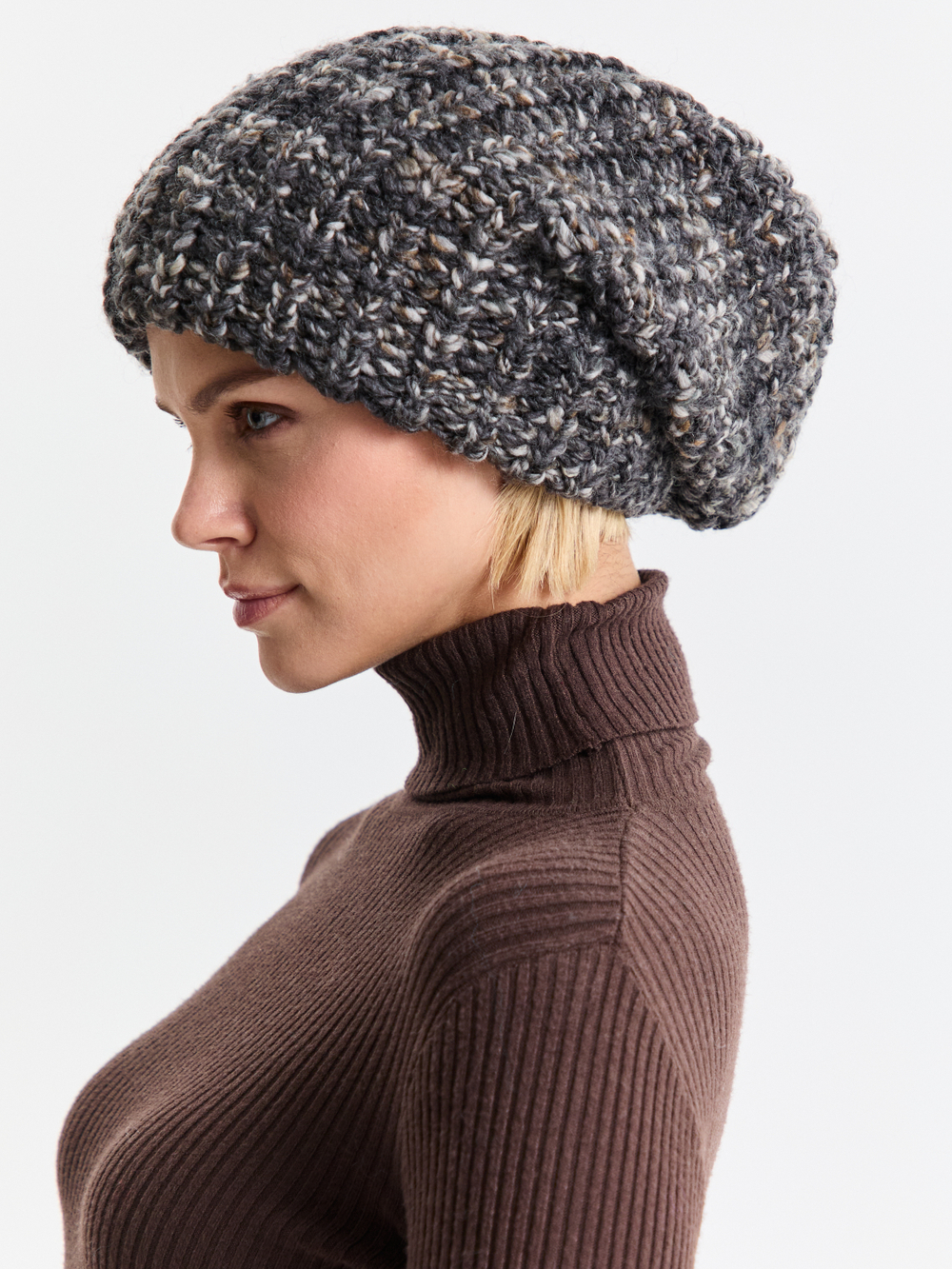 Шапка женская "OVERSIZE DARK GRAY"
