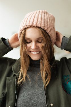 Шапка женская "PEACH LONDON"