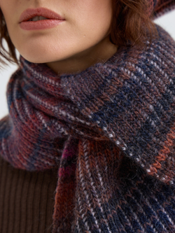 Шапка женская двусторонняя "BORDO LISSE"