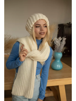 Шапка женская "WHITE OVERSIZE"