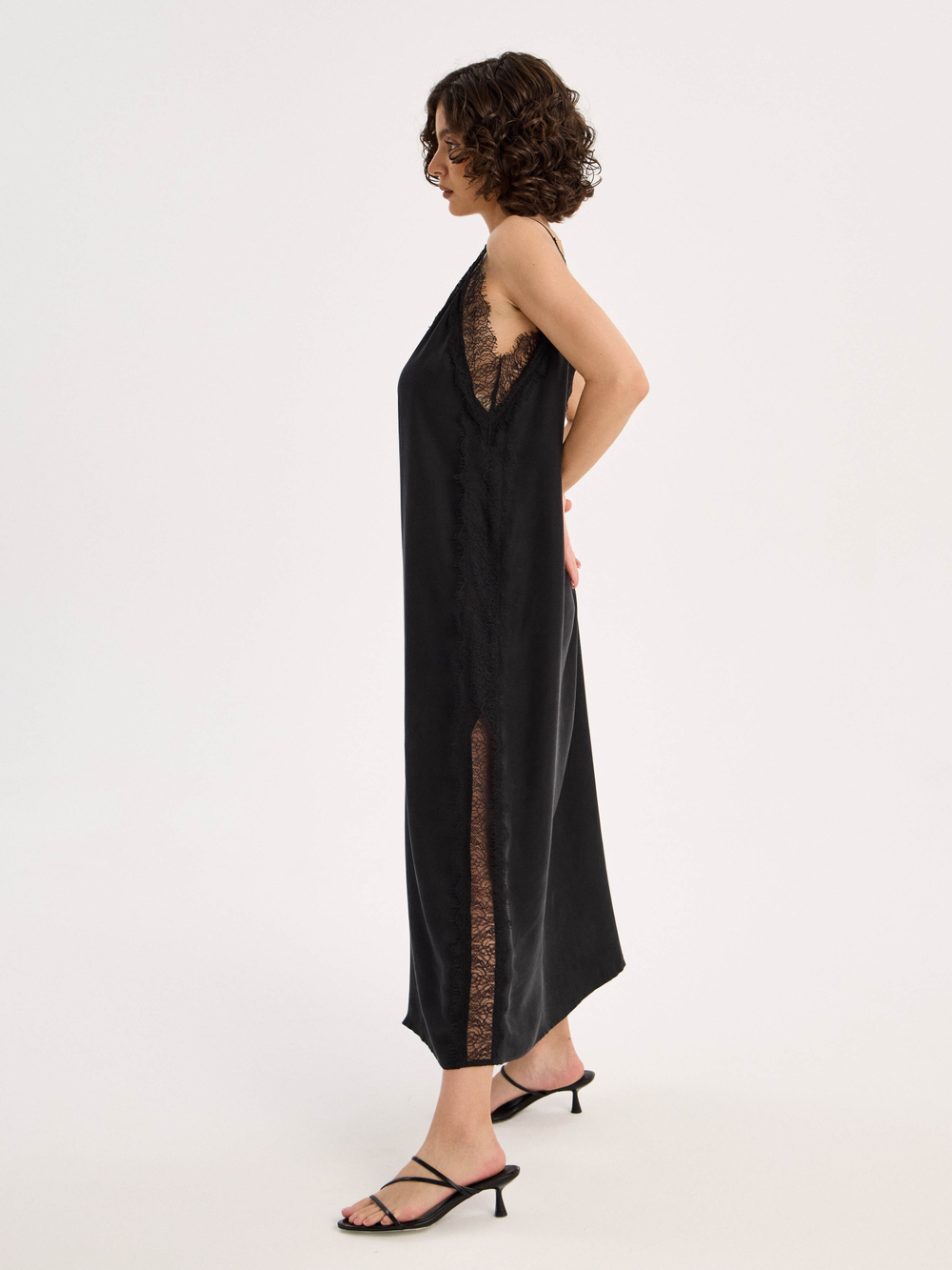 Платье из мокрого шелка с кружевом "BLACK LACE"