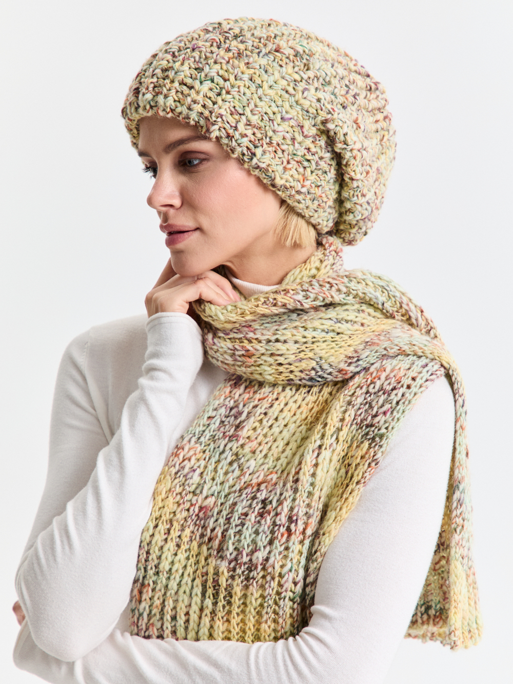 Шапка женская "YELLOW OVERSIZE"