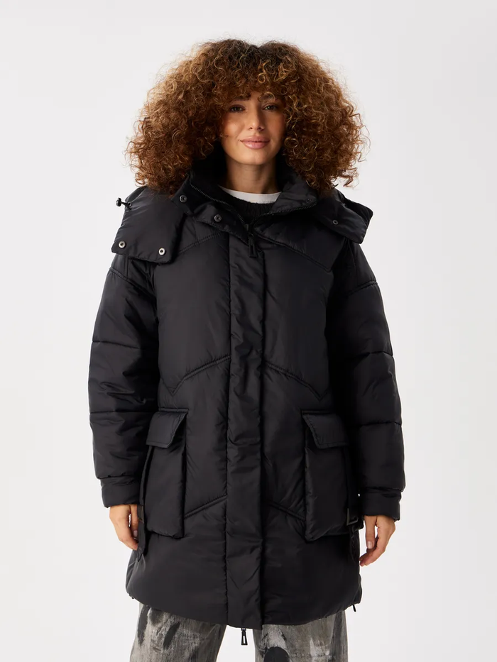 Куртка женская зимняя "MAGIE NOIRE"