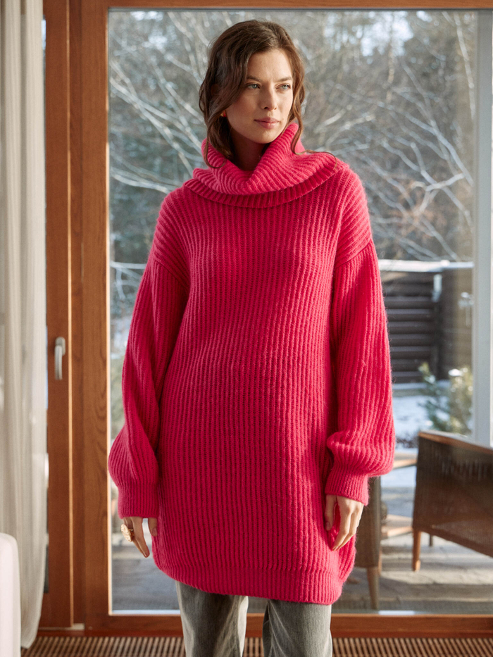 Свитер женский "PINK"