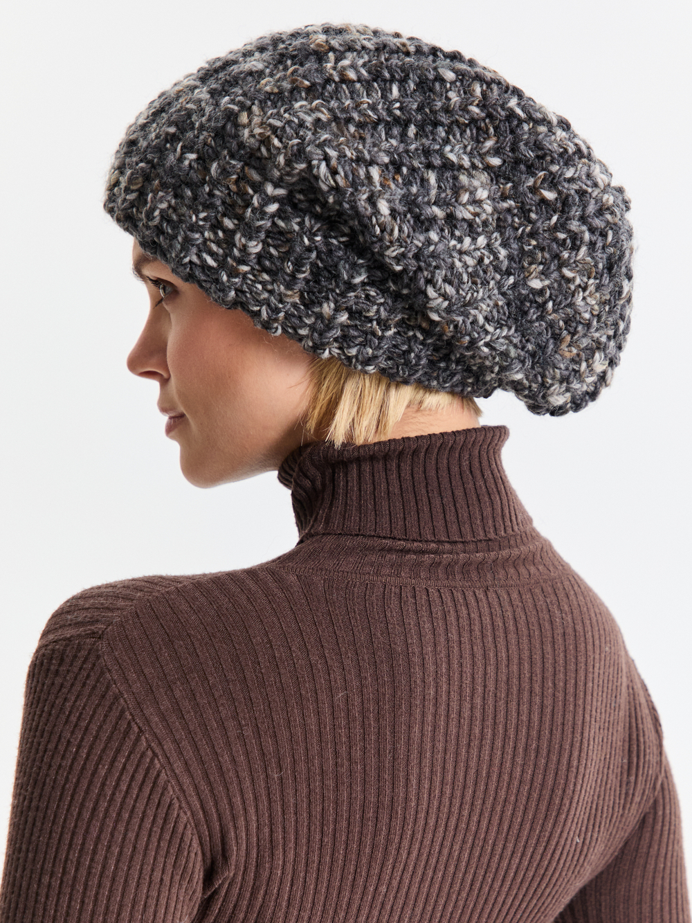 Шапка женская "OVERSIZE DARK GRAY"