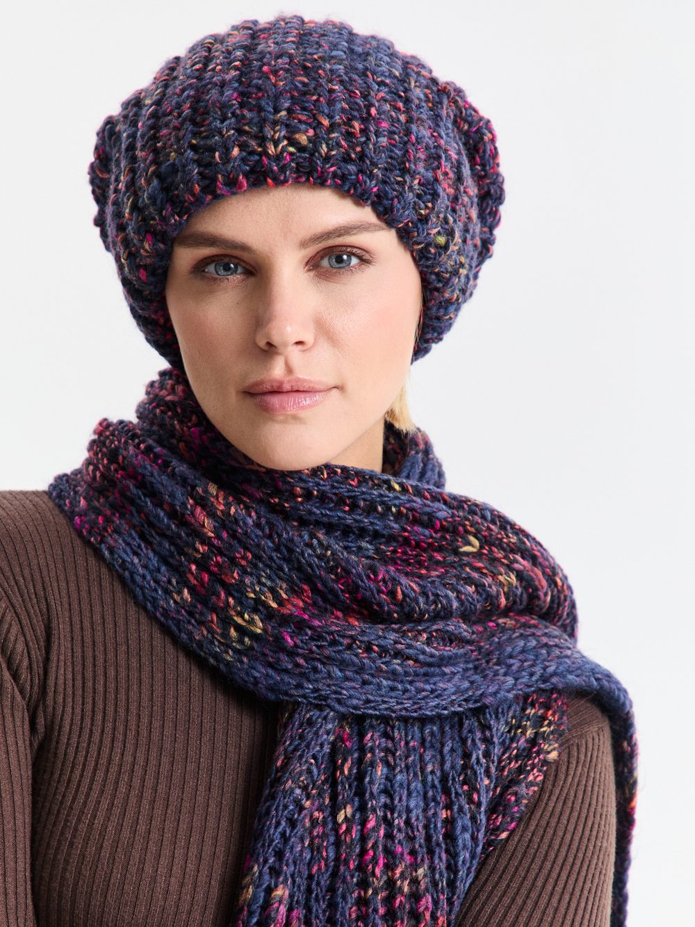 Шапка женская "BLUEBERRY OVERSIZE"