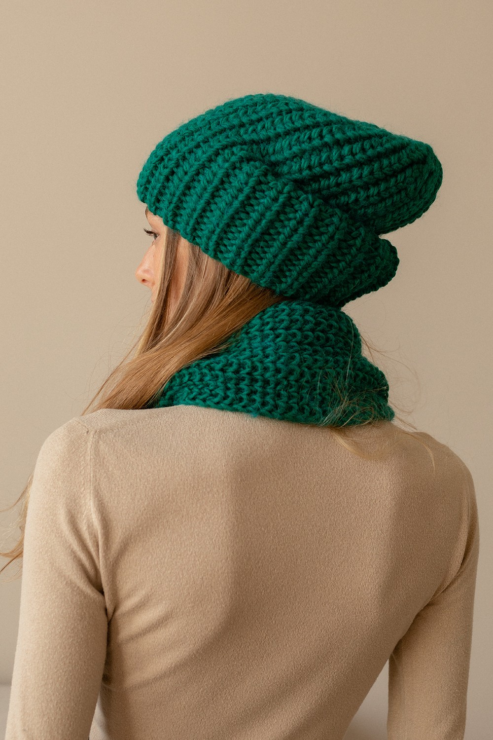 Шапка женская "EMERALD OVERSIZE"