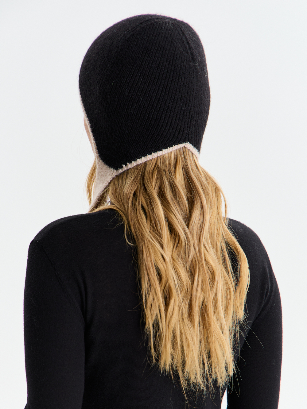 Шапка-чепчик женский "BLACK"