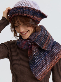 Шапка женская двусторонняя "BORDO LISSE"