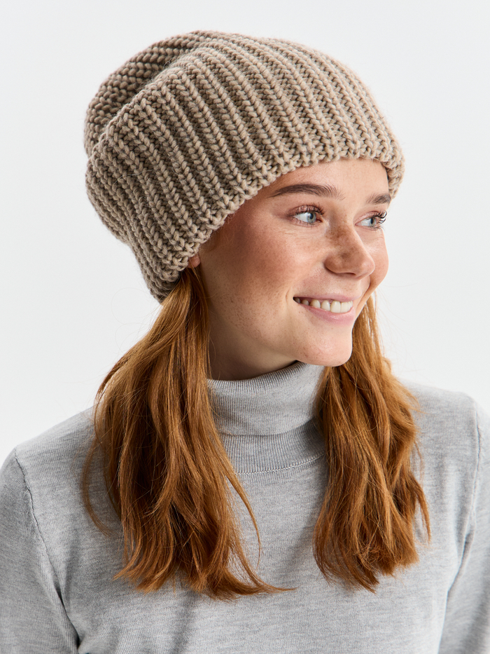 Шапка женская "BEIGE LONDON"